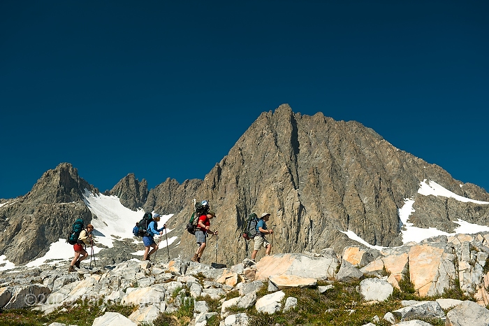 Hiking out from Nydiver Lake at the base of Ritter on our way across country to our final night at Minaret lake in the Ansel Adams wilderness. This was day 4 of a 5 day cross country route that was a version on the popular Minaret Lake-Thousand Island Lake loop.