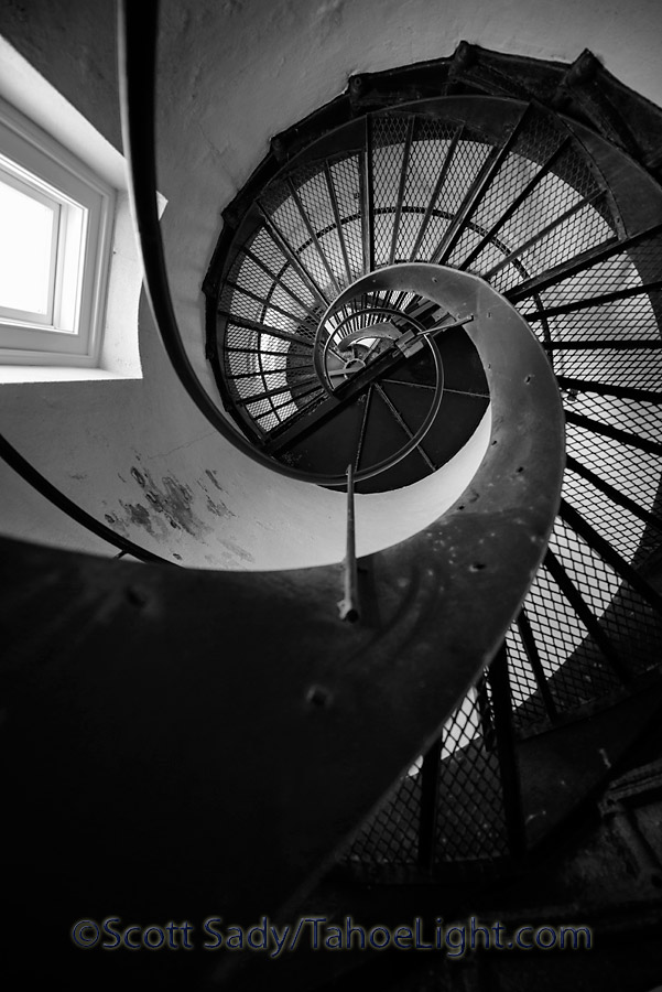 If you want to climb to the top of the Coquille river lighthouse, wear closed toed shoes or they won't let you up.