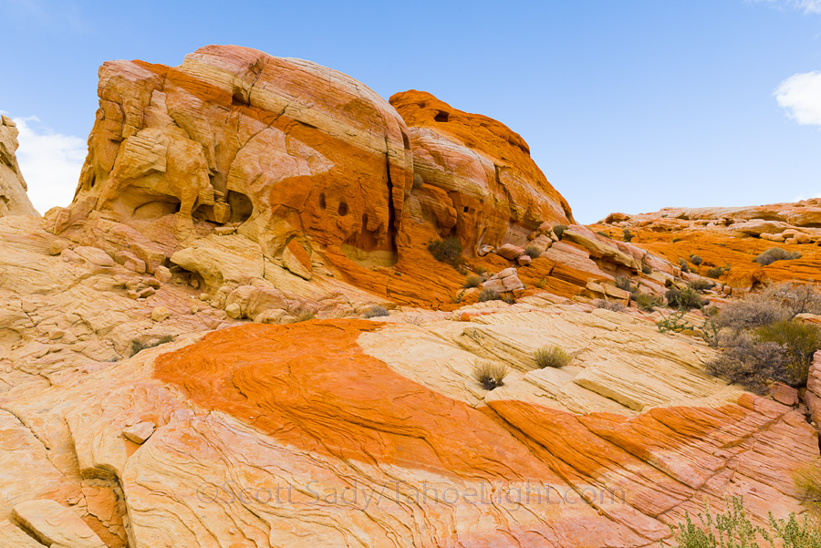 Some of the more interesting rocks and colors can by found by hiking cross-country, mostly to the west of the main road.