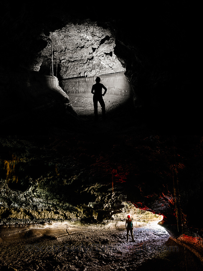 hawaii travel lava tube