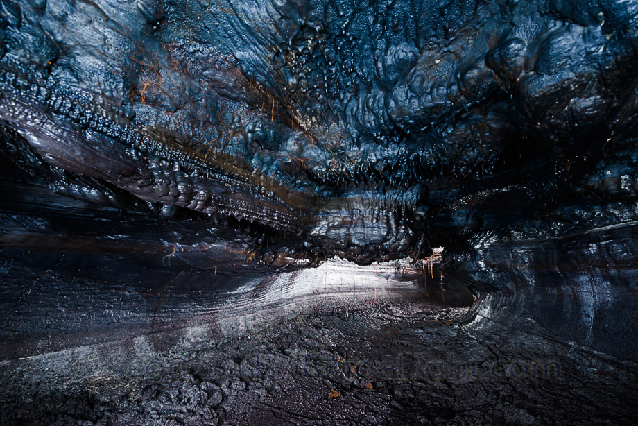 hawaii travel lava tube